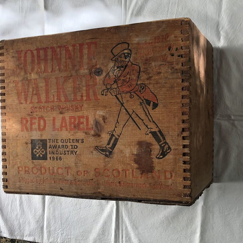 Johnnie Walker Red Label wooden box used, collectible
