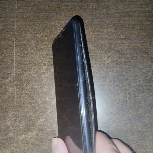 Honor 8a JAT-L29 used with swollen battery and back damage
