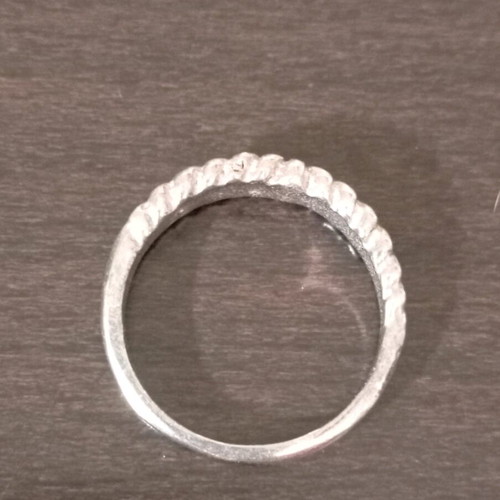 Silver 925 ring with green stone like new