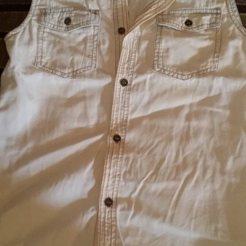 Benetton sleeveless shirt used for 9-year-old boy