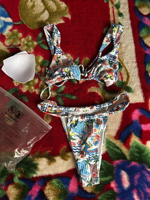 Swimsuit new with tags, top and bottom set, size M