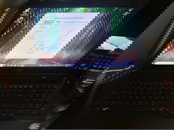 Fujitsu AH532 i5 3210M 8ram 128SSD