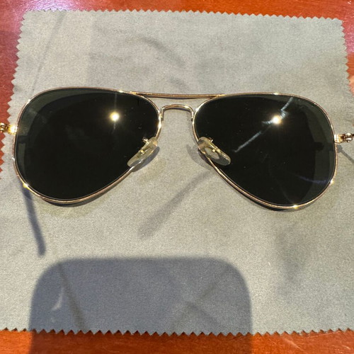 Ray-Ban Aviator RB3025 W3400 58-14 sunglasses like new, polished Arista gold, G-15 green