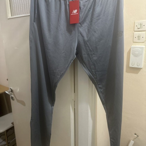 New Balance TS Training Pants XL new, anthracite gray