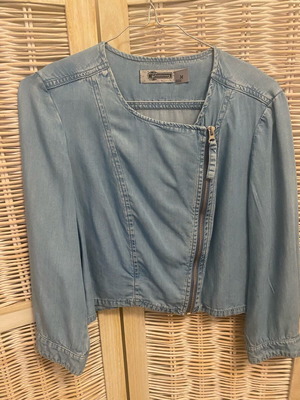 Stradivarius women's blouse like new, blue, size S