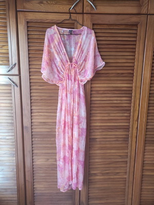 Vero Moda long beach dress with front tie, pink multicolor