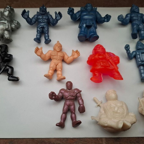 Lot of Exogini and Panose figures in various colors 80s like new