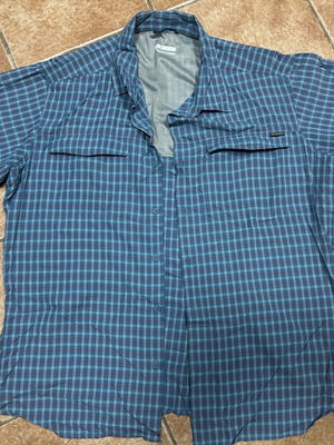 Columbia Omni-Shade Plaid Shirt XL like new, blue outdoor