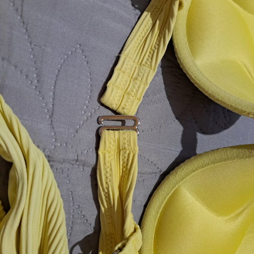 Yellow ribbed bikini set, balconette bra with padding, size S like new