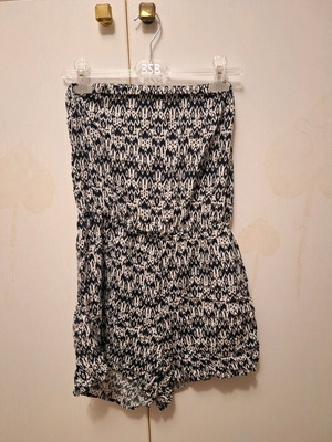 One-piece shorts used, strapless, black and white, size L