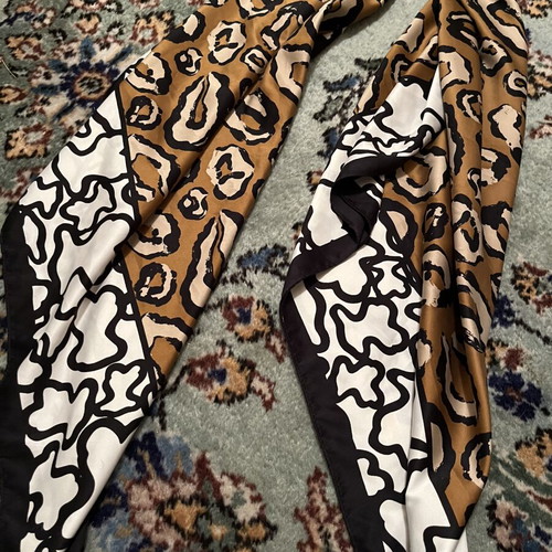 Tous scarf like new, black and brown