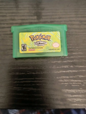 Game Boy Pokemon Leaf Green repro cartridge like new with case
