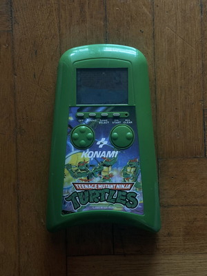 Konami Teenage Mutant Ninja Turtles LCD Handheld Game used, 1989