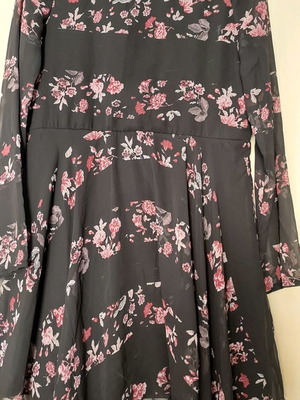 Φόρεμα Lynne by Katerina Kainourgiou φλοράλ καινούργιο, μαύρο, μέγεθος S