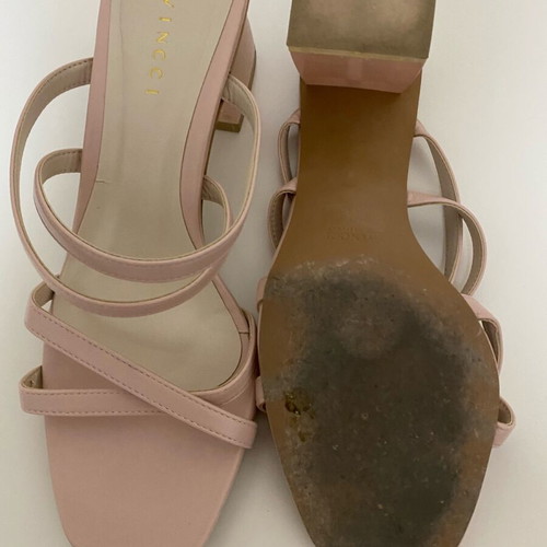 Vince Camuto pink sandals like new, size 37