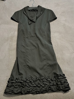 Grey midi dress like new with ruffles at hem