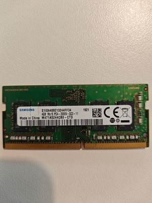 Samsung M471A5244CB0-CTD 4GB DDR4 RAM module
