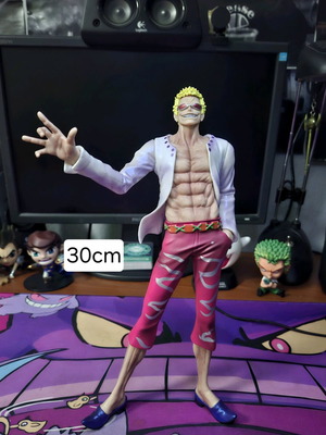 Donquixote Doflamingo figure 30 cm like new, One Piece anime