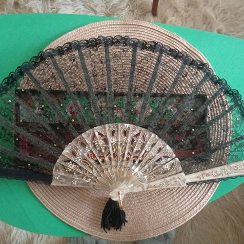 Antique Chinese Fan Case 19th Century Canton Export & Authentic Vintage Spanish Fan