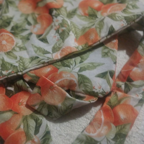 Set bag and pouch with orange print