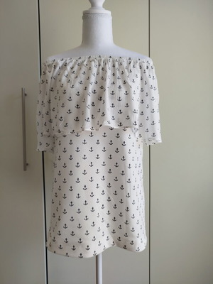Zara summer blouse with anchors like new, size medium, white and blue