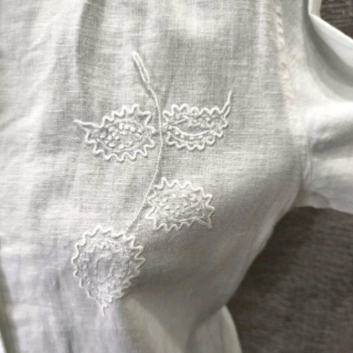 White shirt with embroidery and beads like new, linen-cotton size M-L