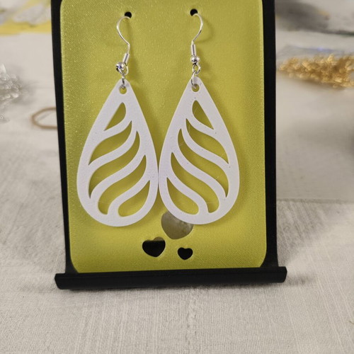 Drop earrings with wannabe lines 3D printing made, made to order