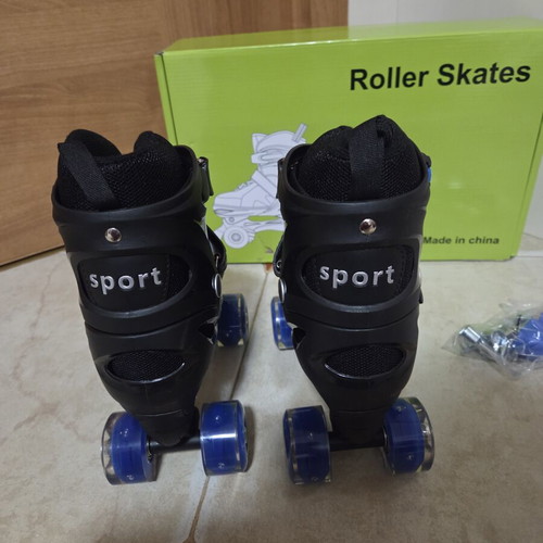 Children's roller skates size M 8.5-9.5INC new