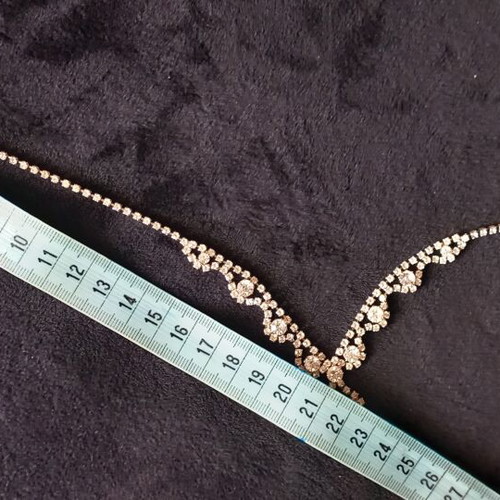 Rhinestone jewelry set with clip-on earrings, like new
