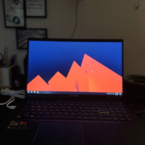 Asus Vivobook Laptop semi gaming like new