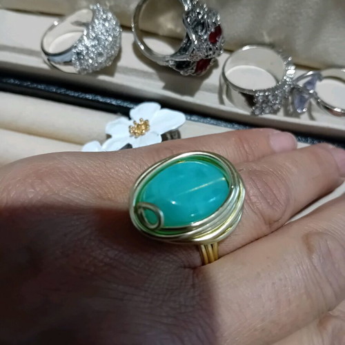 Ring with green stone custom made