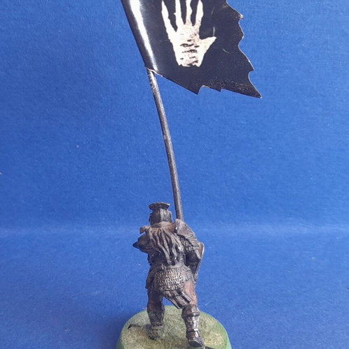 Uruk-hai Banner Bearer φιγούρα μεταχειρισμένη, Games Workshop Lord of the Rings
