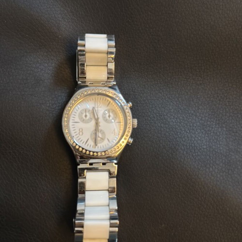 Ρολόι Swatch Irony Chrono γυναικείο σαν καινούργιο, ασημί και άσπρο με κρύσταλλα