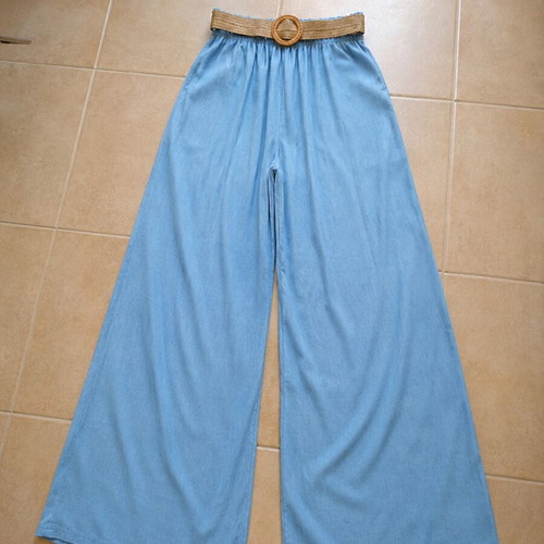 Women's light blue palazzo pants with elastic waist and straw belt new