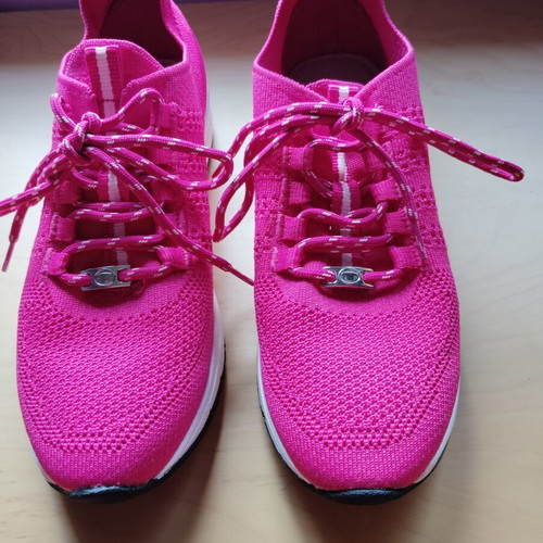 Tom Tailor women's sneakers size 41 like new, cyclamen color