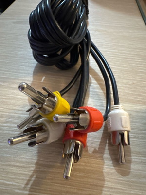 RCA cable 1.80m and SCART adapter like new