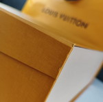 Louis Vuitton κουτί συσκευασίας και χάρτινη τσάντα μεταχειρισμένα