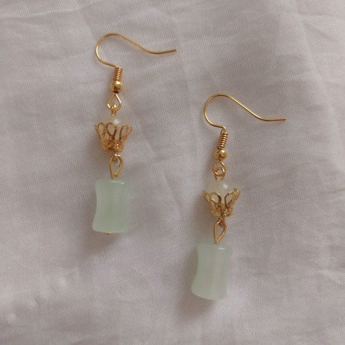 Mint & Gold dangling earrings, handmade