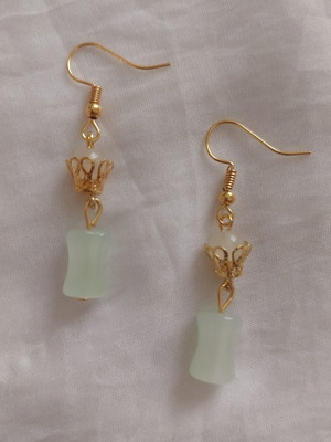Mint & Gold dangling earrings, handmade