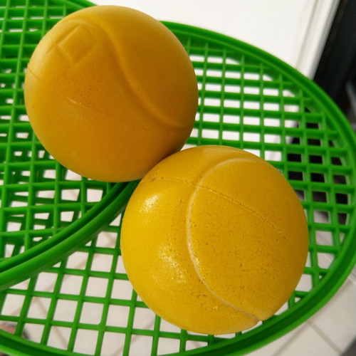 Plastic tennis rackets soft ball set of 2, like new, Italian origin