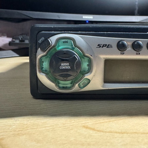 SPL CD-0761 radio CD used with flip-down front and full wiring