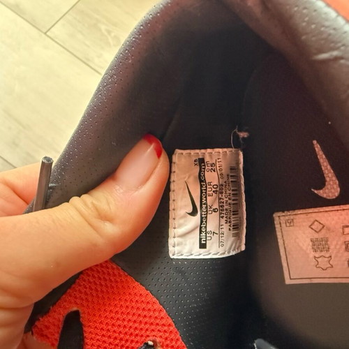Nike athletic boots used, size 40, black and orange