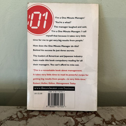 The One Minute Manager book used, English paperback by Kenneth Blanchard & Spencer Johnson