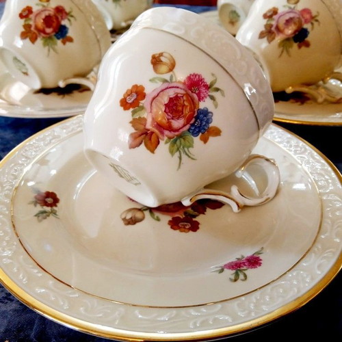 Antique set of five Danish Kobenhavns porcelain cups Maleri 1930