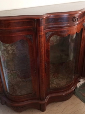 Classic low showcase credenza with bow-front marquetry, like new