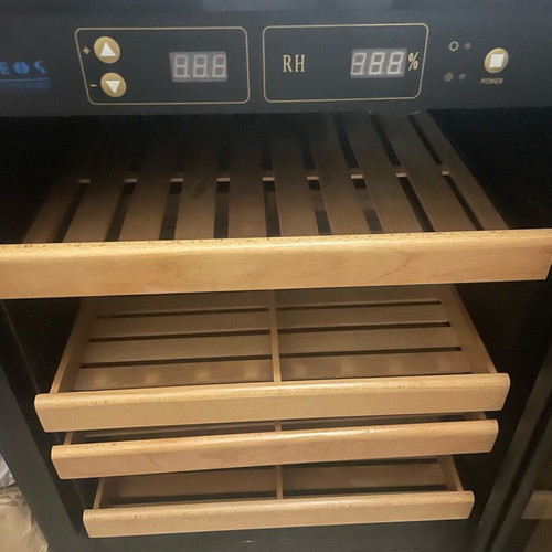 Cigar humidor fridge unused