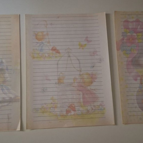Large 1980 letter writing stationery collection, 24 sheets and 2 sets
