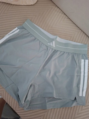 Αθλητικό σορτσάκι Adidas καινούργιο με ετικέτες, τιρκουάζ, μέγεθος L