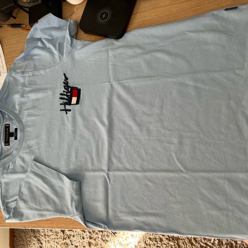 Tommy Hilfiger men's T-shirt like new, size small, blue