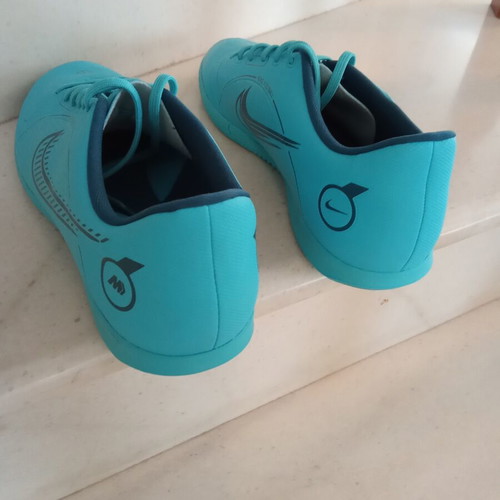 Nike ποδοσφαιρικά παπούτσια καινούργια, τιρκουάζ, νούμερο 42